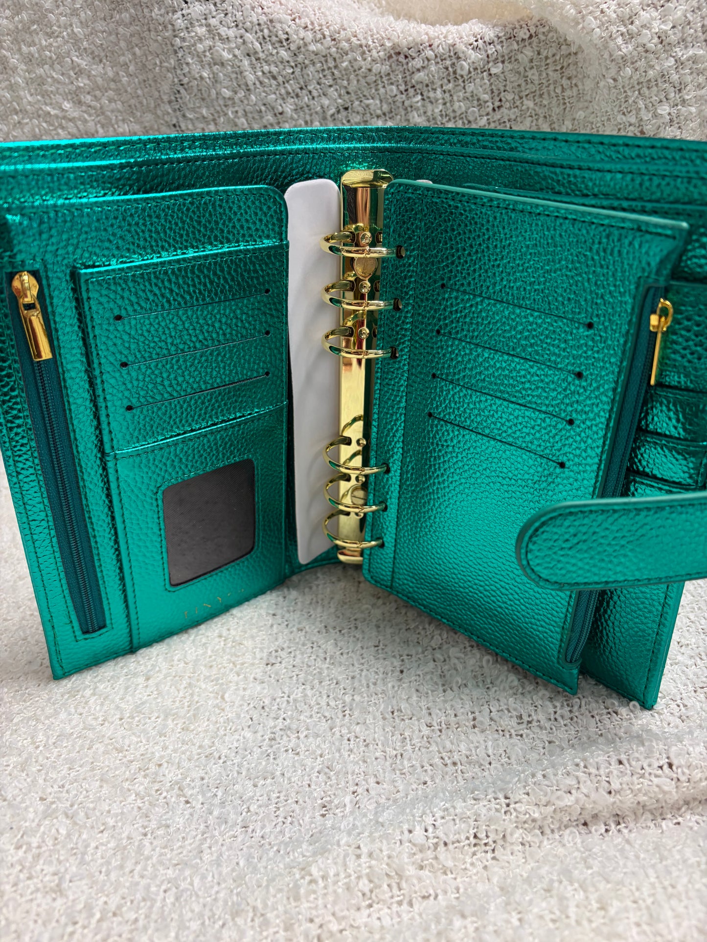 A6 Premium Deluxe Binder