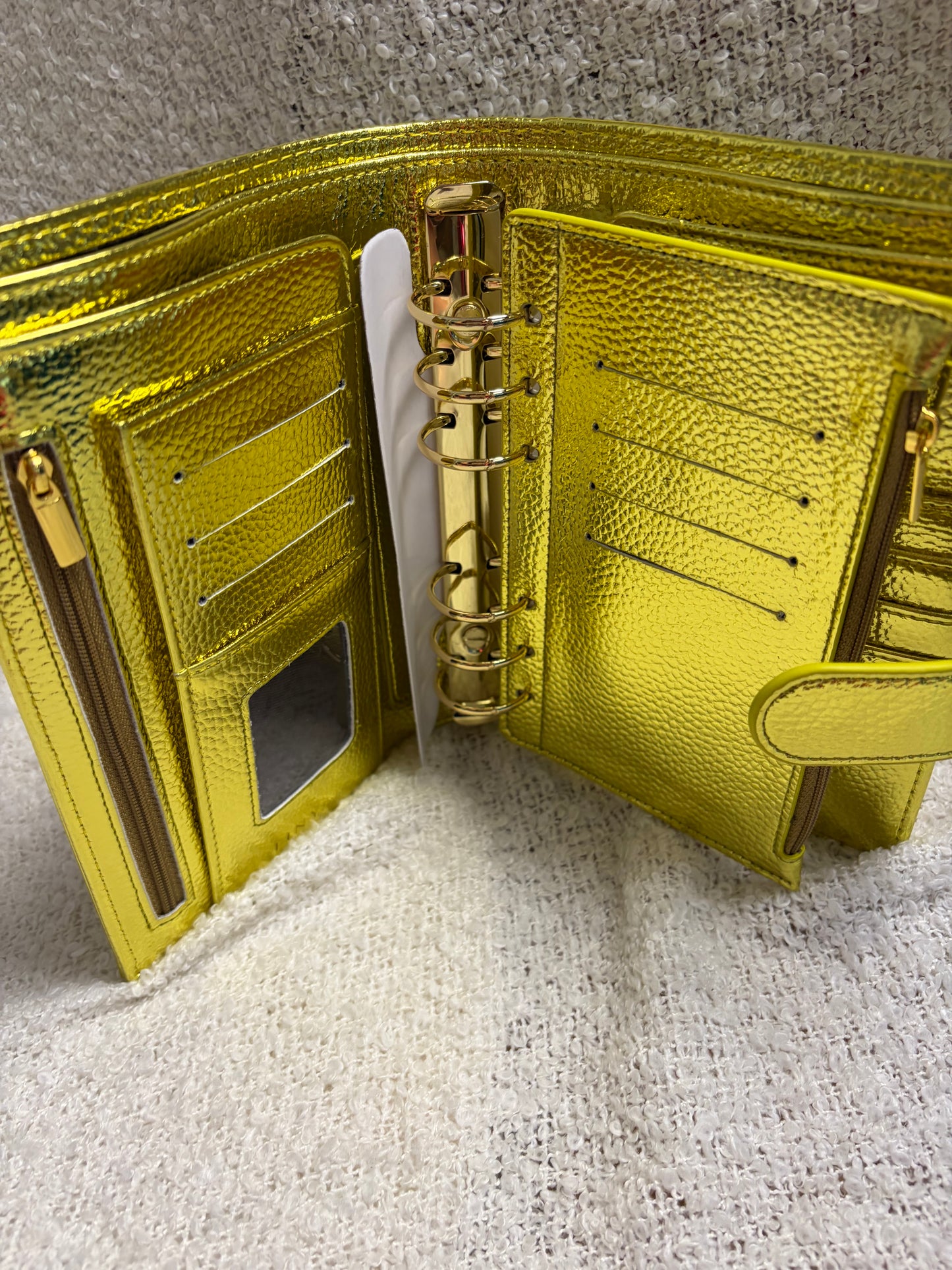 A6 Premium Deluxe Binder