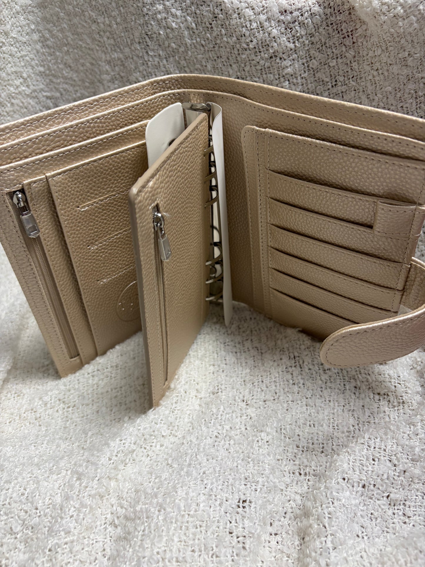 A6 Premium Deluxe Binder